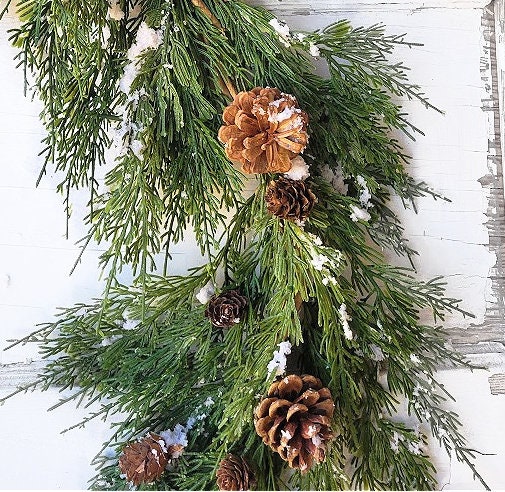 Snowy Long Needle Pine & Berry 5 Ft Faux Garland 