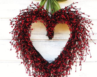 Valentine's Day Door Wreath-RED HEART WREATH-Winter Wreath-Valentine's Day-Mother's Day Gift-Housewarming Gift -Heart Wreath-Sympathy Gift