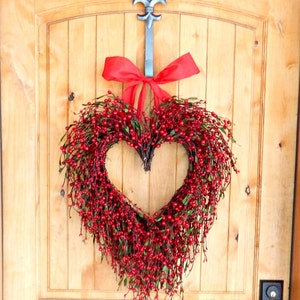 Valentine's Day Wreath-Front Door Wreath-Valentine's Day Wreath-Housewarming Gift-Heart Wreath-Anniversary Gift-Door Wreath-Wreath-Gifts image 2