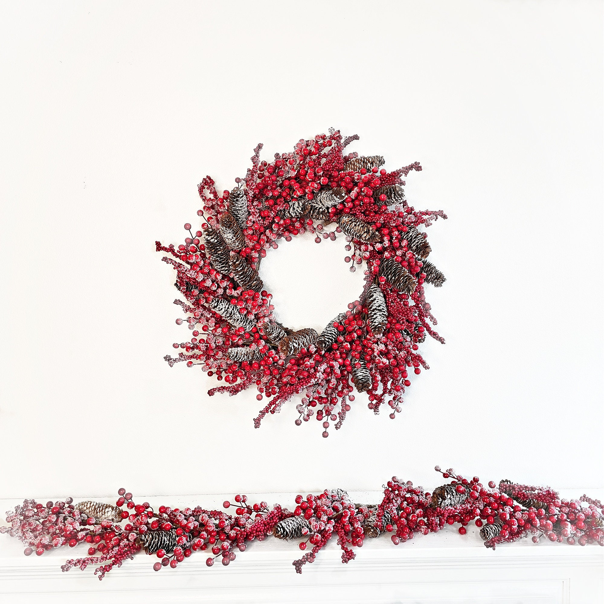 Modern Farmhouse Artificial Frosted Eucalyptus Wreath-mini Window