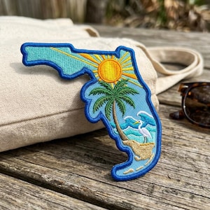 Florida State Map Patch - Sunshine State Embroidery - Tropical Palm Tree and Egret Badge - Coastal Beachy Souvenir - Iron On Florida Gift