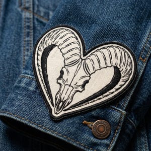 Ram Skull Heart Patch | Gothic Heart Embroidered Badge | Witchy Occult Ram Skull Iron-On for Jackets, Vests & Bags | Dark Gift
