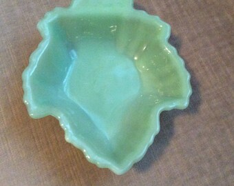 Vintage Jadeite Wall Mount Soap Holder Vintage FixtureSalvage Bathroom Kitchen Soap Dish