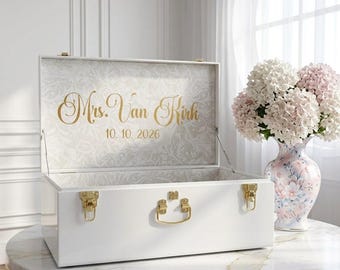 Love Story Memory Trunk – Personalized Elegant Wedding Keepsake