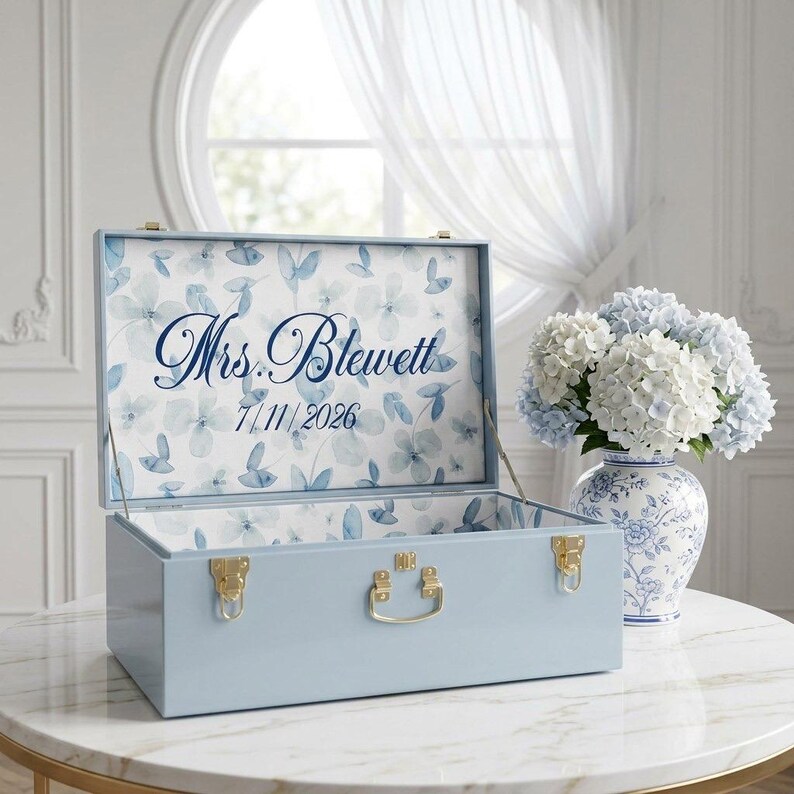 Bride Keepsake Trunk – Personalized Wedding Memory Box, Elegant Bridal Chest