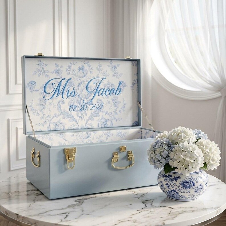 Wedding Keepsake Box, Personalized Bridal Trunk, Custom Memory Chest