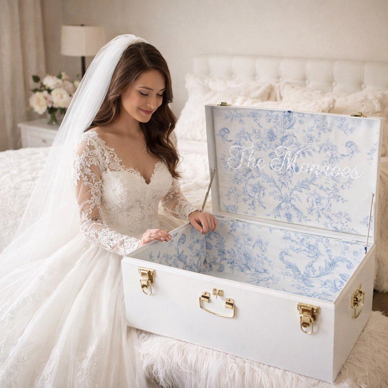 Bride Keepsake Trunk – Personalized Wedding Memory Box, Elegant Bridal Chest