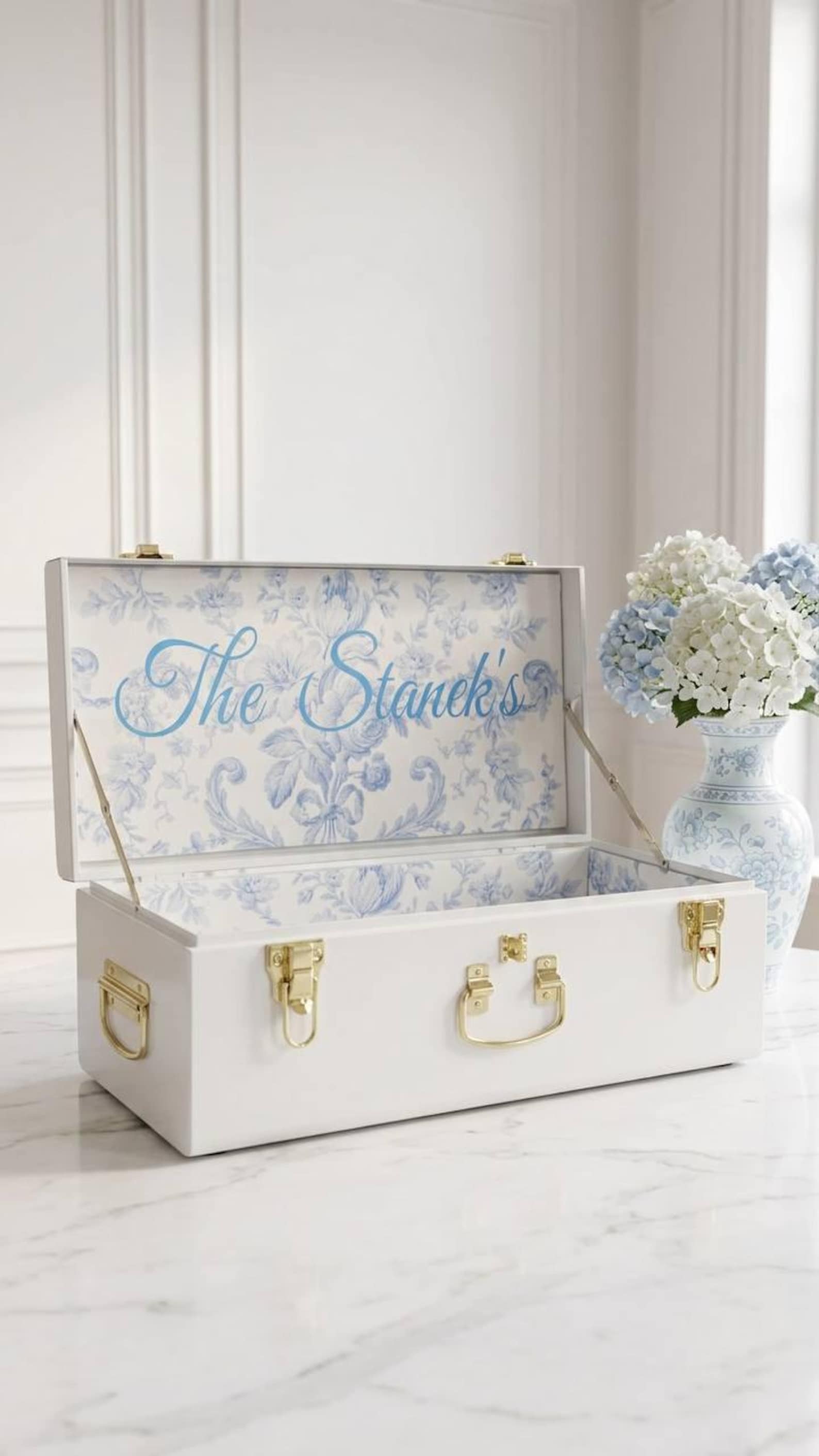 Bride Keepsake Trunk – Personalized Wedding Memory Box, Elegant Bridal Chest