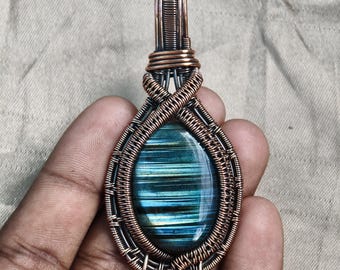 Collar con colgante de labradorita azul brillante, joyería envuelta en alambre de cobre, collar de cristal estilo boho, regalo de piedra preciosa curativa para ella.