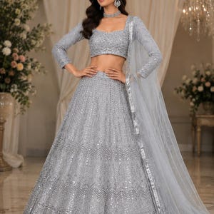 Conjunto de Lehenga Choli plateado con bordados y lentejuelas, vestido indio para mujer.