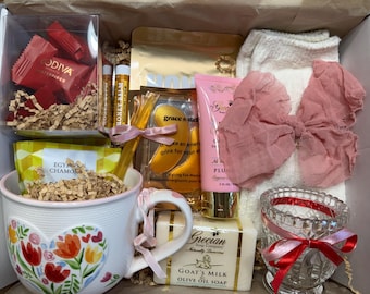 Women’s Luxury Spa Gift Box | Self care, Tea Set, Cozy Socks, Candle, Birthday, Christmas