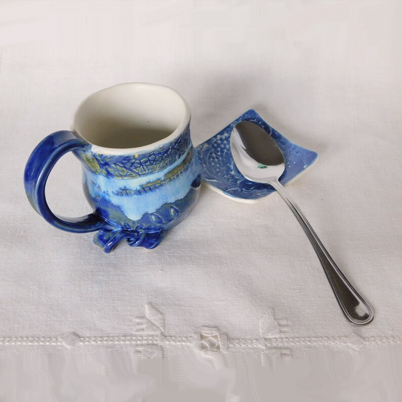 Coffee Spoon Rest in Blue and White image 6