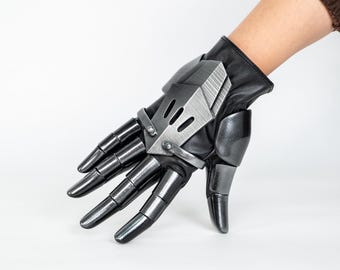 Elegant Mechanical Gloves Cosplay Prosthetic Hands Silver Black Anime Style Articulated Gloves Premium Costume Accessory Display