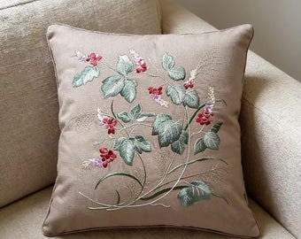 Funda de almohada de lino bordada a mano – Mezcla de algodón y lino, diseño floral botánico, decoración japonesa Wabi-Sabi para el hogar, no incluye relleno.