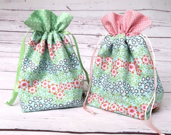 Drawstring Project Bag with Pockets, Floral cotton fabric