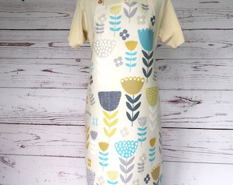 Adult Matt Oilcloth Apron - Flower Pods