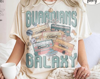 Koszulka Comfort Colors „Strażnicy Galaktyki”, koszulka retro „Star Lord Cosmic Rewind”, pasująca do siebie rodzina z motywem Marvel Avengers Epcot – prezent na wakacyjną wycieczkę