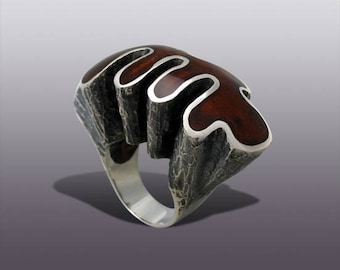 CAMAROON  Ring.   Silver Art.