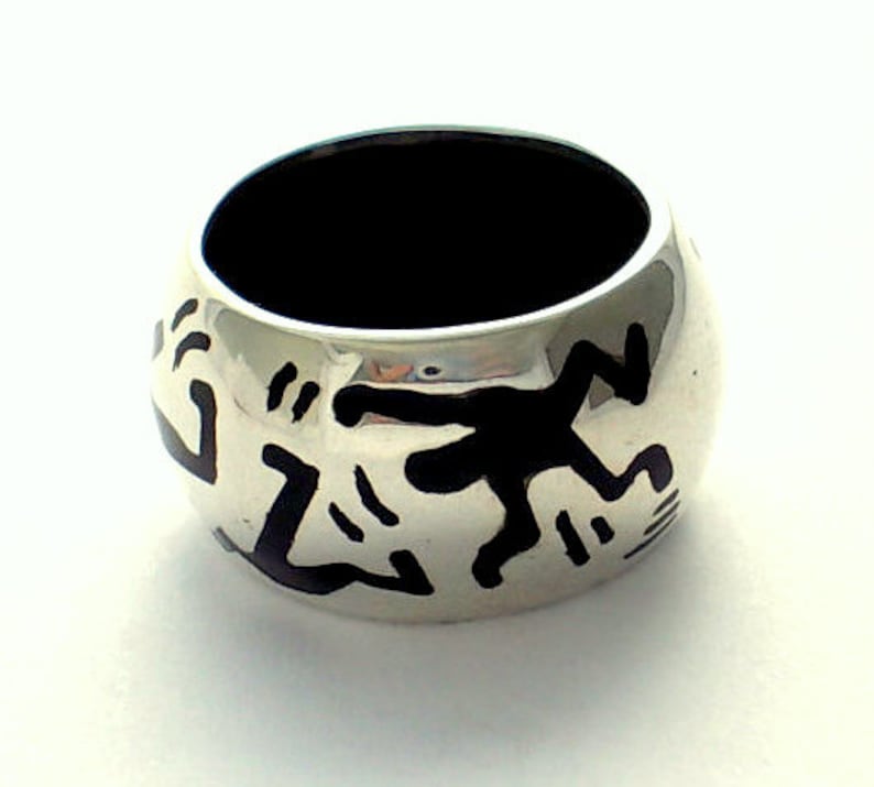 KEITH HARING RING. Silver Art. image 2