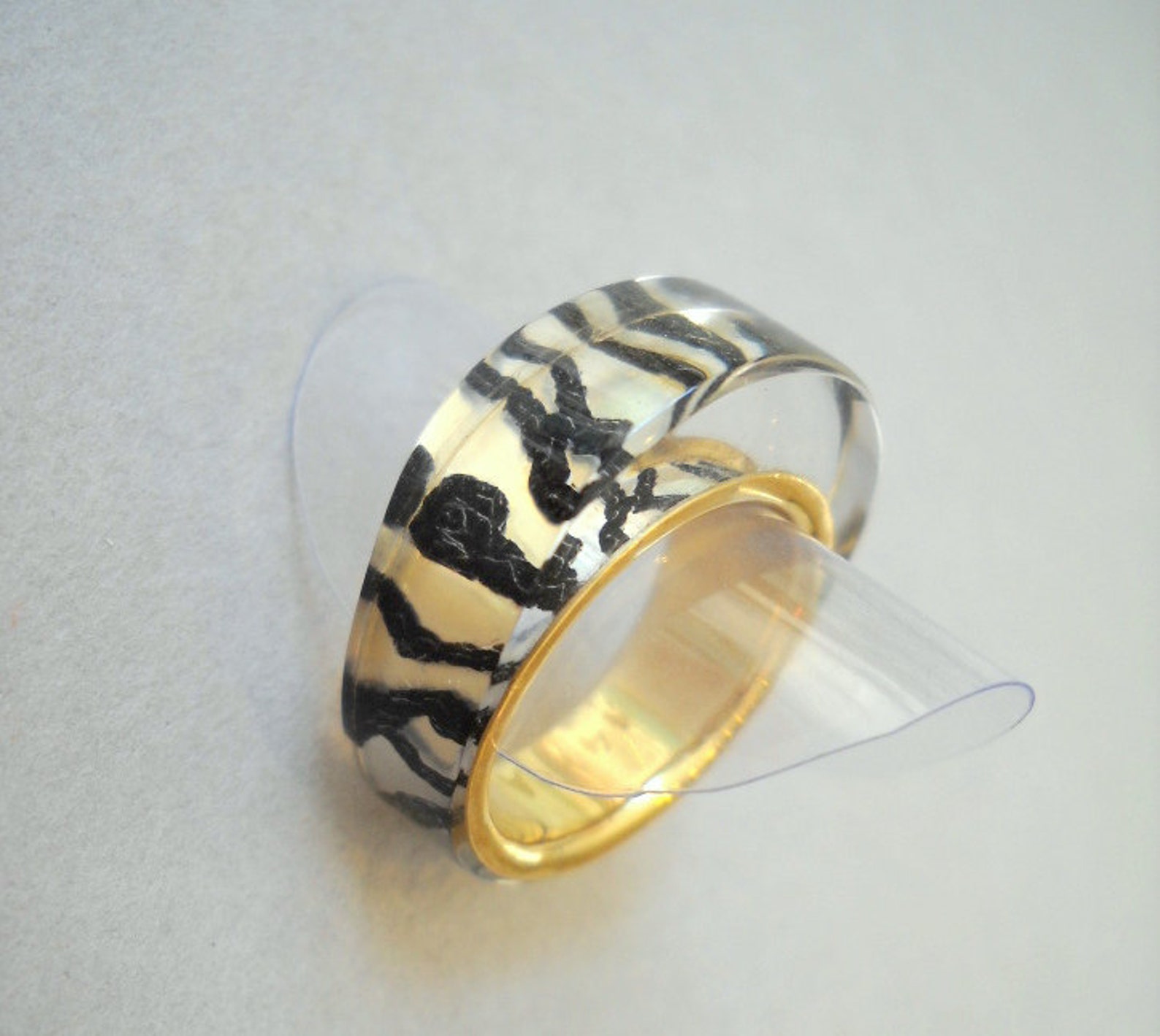 ZEBRA GOLD RING - Etsy