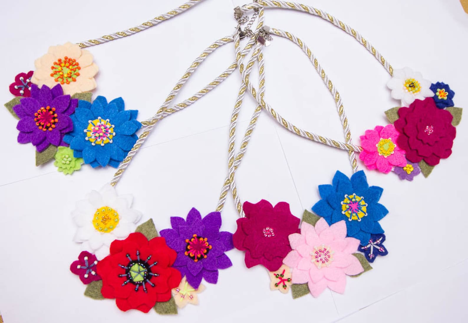 Flower Felt Necklace Etsy