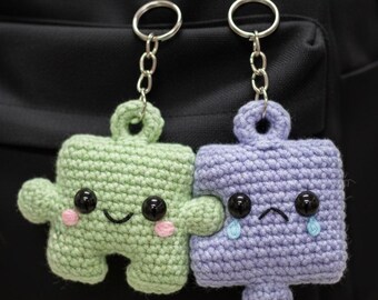 Crochet Puzzle Piece Keychain Pattern | Interlocking Amigurumi