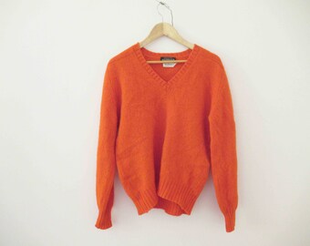 Vintage 70 80s Blood Orange Wool V Neck Jumper Sweater Made in Scotland Medium 20% Off for 2 or more items MORETHANONE20