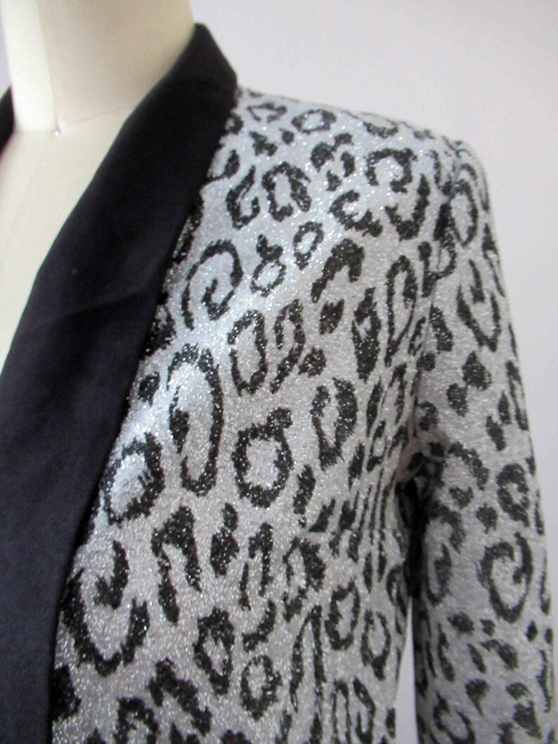 80s Black Silver Lurex Cheetah Print Animal Print Tuxedo Jacket Small Medium