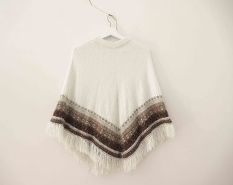 Vintage Alpaca Peruvian Ivory Poncho Small 20% Off for 2 or more items MORETHANONE20