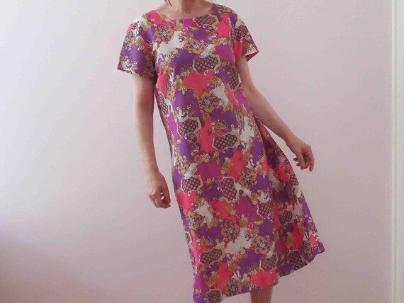 Vintage 70s Retro Pink Purple Shift Dress Medium
