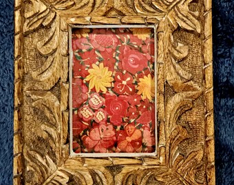 Carved Wood Picture Frame, Floral Detail (4.5x3 inch Image Size