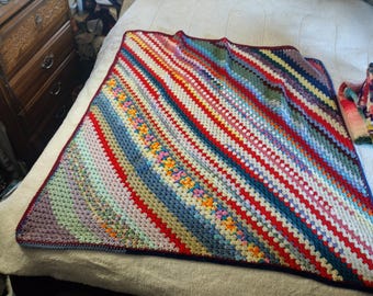 scrap afghan blue/maroon border