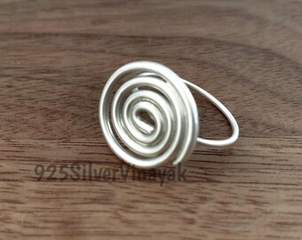 Anillo espiral de plata de ley - Anillo llamativo hecho a mano con alambre - Joyería bohemia con delicados remolinos
