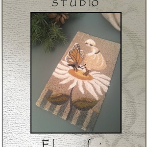 Peut inclure: Un modèle de point d'aiguille ou de broderie pour une fée des fleurs. Le motif représente une marguerite blanche avec un papillon et une fée. Le motif mesure 23 cm de haut et 12 cm de large. Le motif est de Briar Cottage Studio.