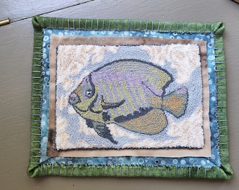 TERMINADO - Punch Needle - (Gone Fishin) - diseñado y perforado por Kate Gillery en © Briar Cottage