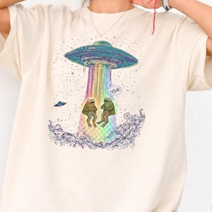 Frog and Toad UFO Shirt, Alien Abduction Frog Shirt, Frog UFO Tee, Funny Sci Fi Frog Graphic Tee, Frog Lover Gift