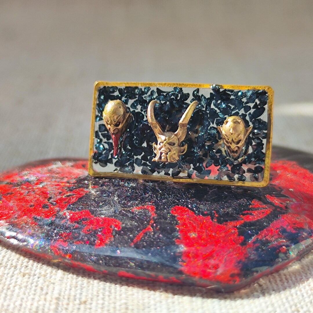 Warhammer 40K Ring, Resin and Figurine, Fan Art Jewelry, WH40K Cosplay ...