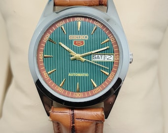 Classic green & Silver Seiko 5 refurbished- The Ultimate Executive Men’s Watch