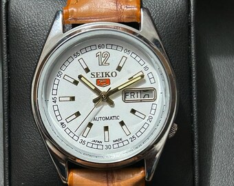 Classic white & Silver Seiko 5 refurbished- The Ultimate Executive Men’s Watch