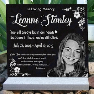Engraved Family Memorial with Custom Photo Black Granite Mom Dad Daughter Engraved Grave Marker In Loving Memory Family Headstone