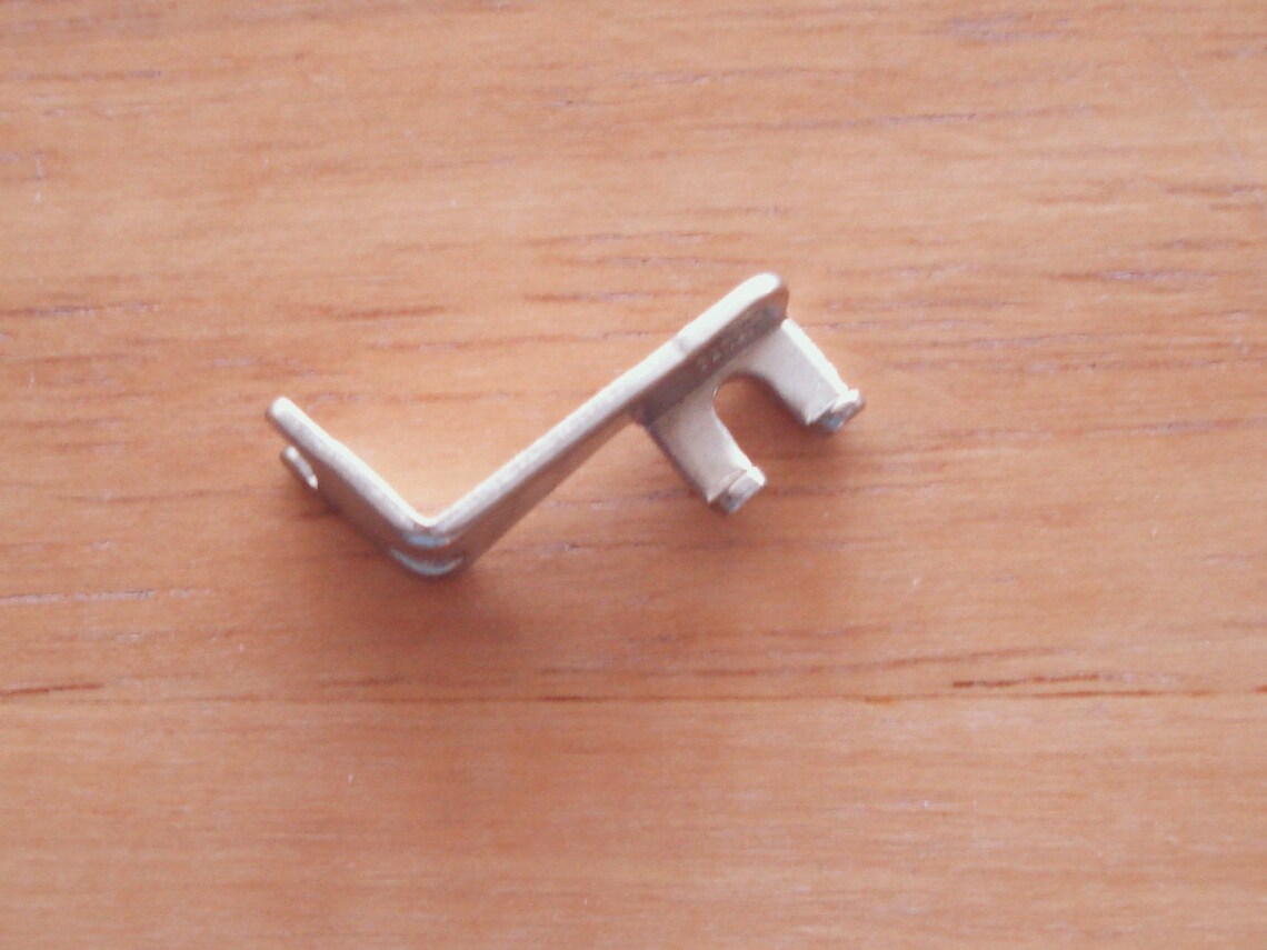 Vintage SINGER Sewing Machine Button Foot 161168 Attachment Etsy