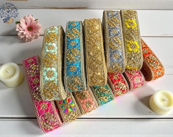 1.7” Embroidered Floral Saree Border, Indian Sari Fabric Trim, Boho Wedding Dress