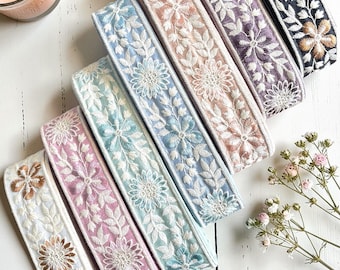 Geborduurde Indiase sari-stofversiering -1,7 inch bloemenrand op maat gesneden voor knutselen-kleding-boho-rokken-jassen