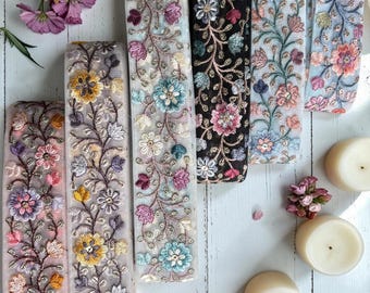 Bloemen geborduurde netstof Saree-rand - Indiase sari-versiering op maat gesneden, meerkleurig kant voor kunstquilts, woondecoratie, boho-tasriemen-1,8" breed