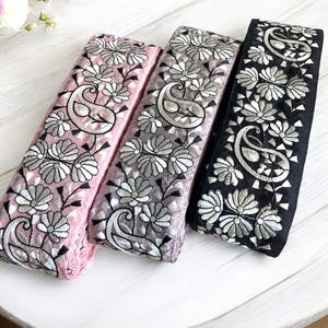 Fita de guarnição de tecido de sari bordado para roupas boho, vestido de noiva, borda de sari, borda de sari, guarnição indiana por metro, caminho de mesa