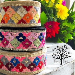 Mehrfarbiger Boho Stoff Trim-Art Quilt Tischläufer-Bestickte Seide Sari Band Borte-Seide Sari Stoff-India Fabric Trim lose Ware