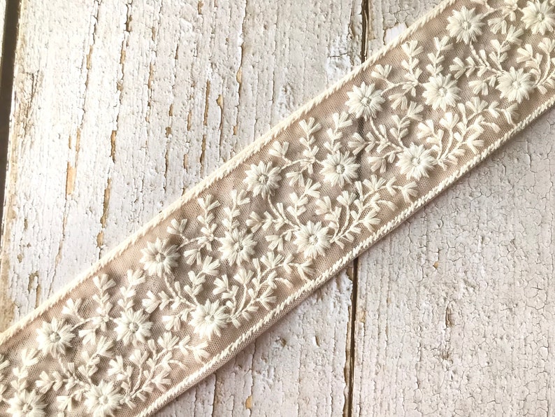 Embroidered Net Fabric Lace-Floral Fabric Trim, Wedding Dress, Sari Border, Saree Fabric, Art Quilt, Indian Trim By The Yard, Table Runner Różowe złoto