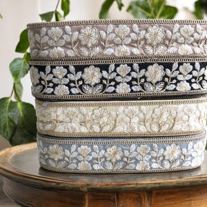 Bordure sari bordure en dentelle indienne par mètre, ruban brodé bordure en tissu sari-chemin de table-art couette bordure en tissu bordure en sari tissu en soie