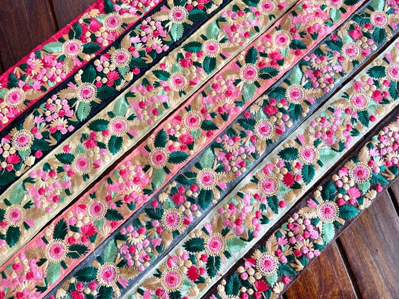 Embroidered Indian Trim By The Yard Indian Fabric Trim Sari Border Craft Ribbon Sari Fabric Trimming Sewing Tape, Costume trim Silk Ribbons 画像 10