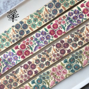 Borda de sari com acabamento em renda indiana por metro, guarnição de tecido de sari com fita bordada - Caminho de mesa - Acabamento em tecido de colcha de arte Borda de sari com acabamento em tecido de seda